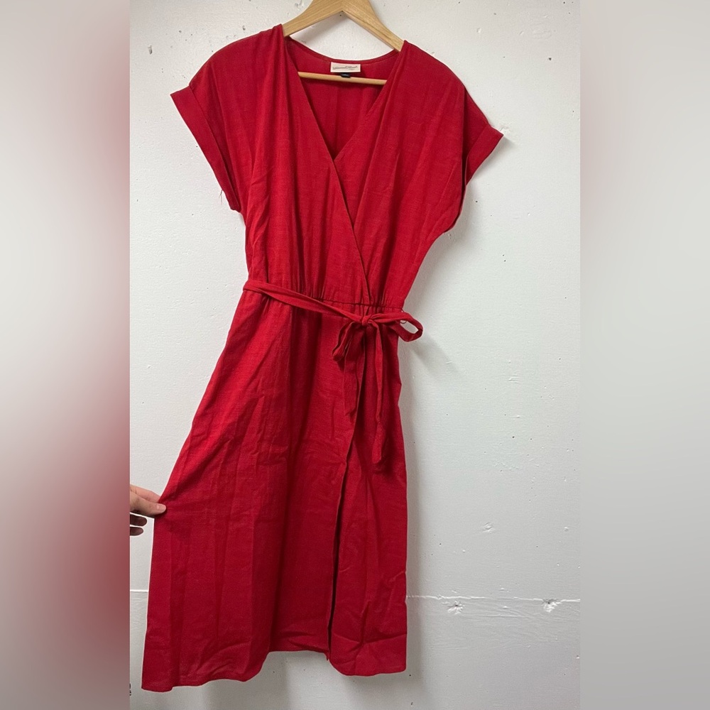 Universal Thread Red Midi Dress with Tie Waist – Size M